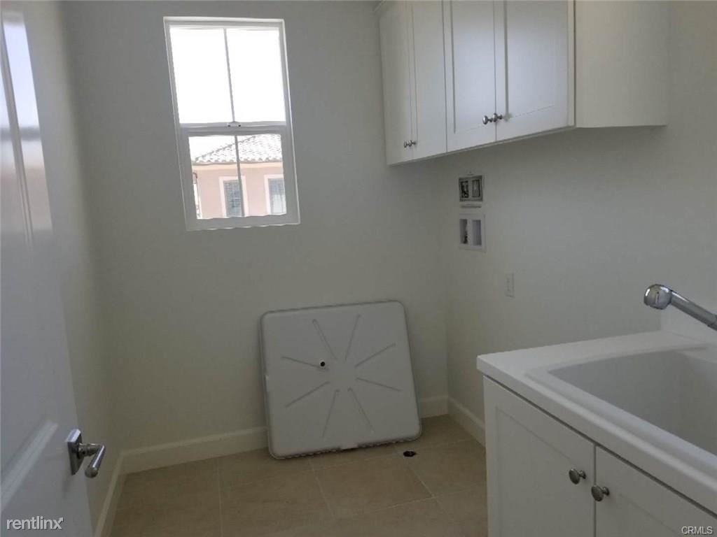 108 Tartan - Photo 3 of 10