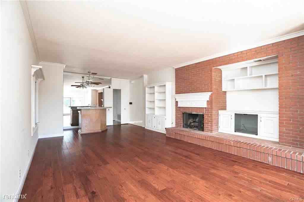 28741 Springfield Dr - Photo 2 of 11