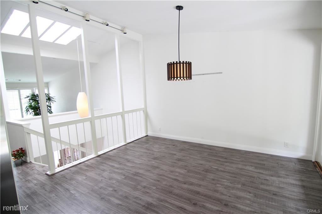 2022 Avenida Chico - Photo 2 of 10