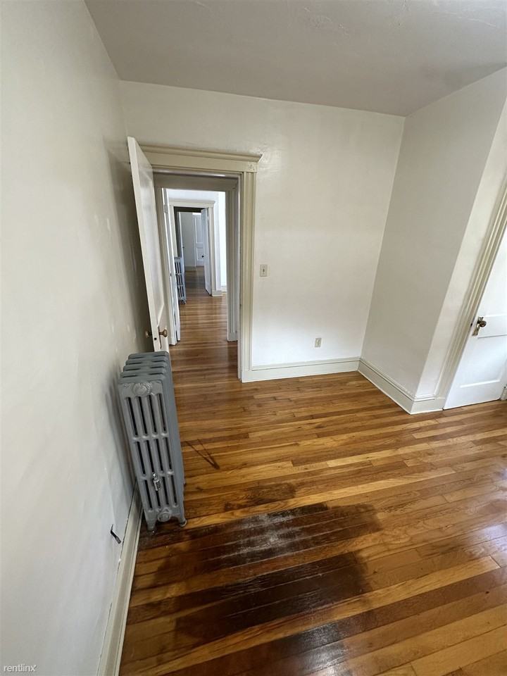 119 Child St - Photo 2 of 28