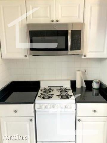 13 Higgins St - Photo 2 of 9