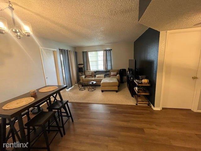 1518 Se Royal Green Cir #204 - Photo 2 of 7