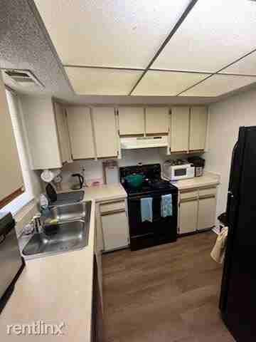 1518 Se Royal Green Cir #204 - Photo 3 of 7