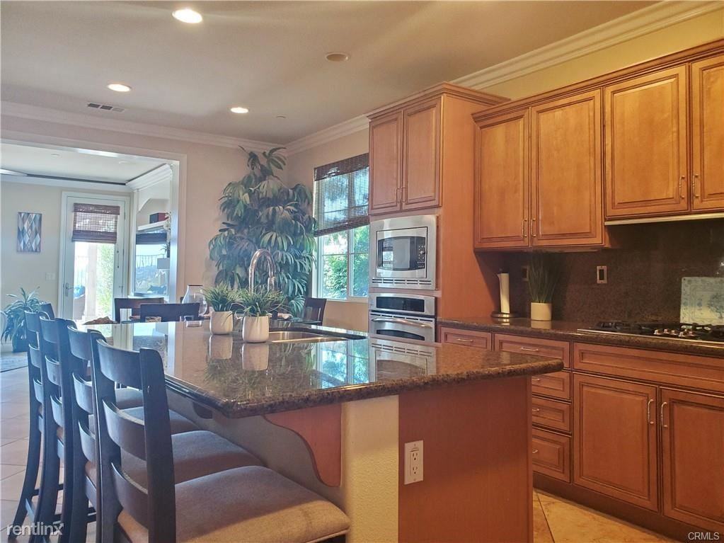 25 Via Cristobal - Photo 3 of 10