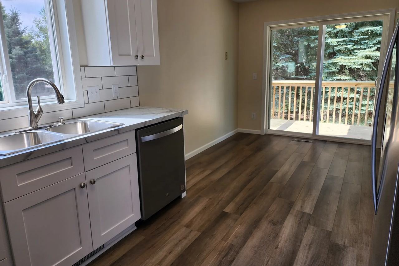 1101 5th St N - Photo 3 of 15