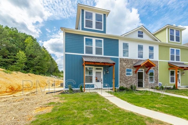 1908 Cypress Ln - Photo 2 of 42