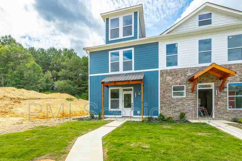 1908 Cypress Ln - Photo 6 of 42