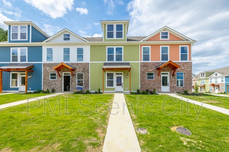 1904 Cypress Ln - Photo 3 of 46