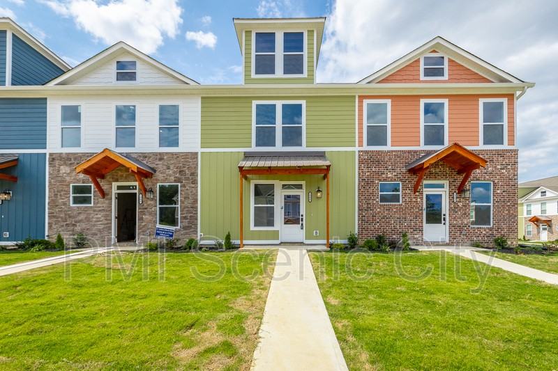 1904 Cypress Ln - Photo 4 of 46