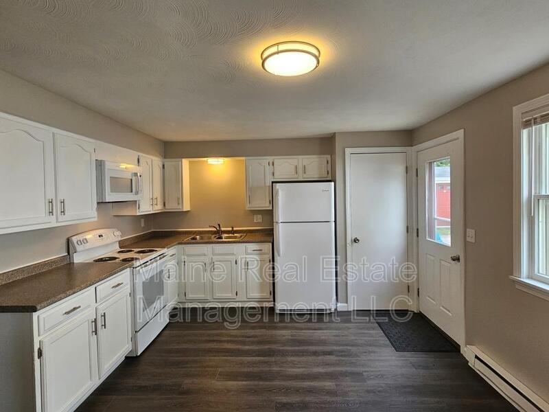 3 Marcoux St #4 - Photo 3 of 16