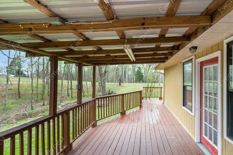 7929 Daugherty Capley Rd - Photo 3 of 44