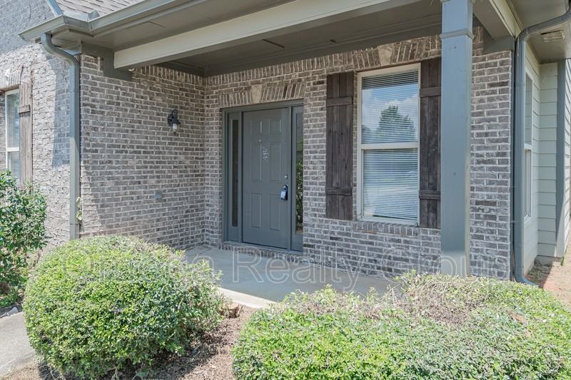 1020 Washington Dr - Photo 5 of 42