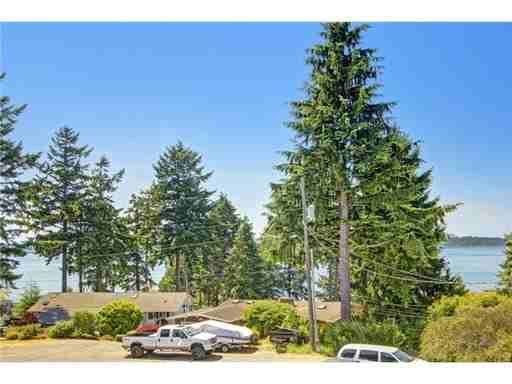 11808 Marine View Dr SW - Photo 2 of 24