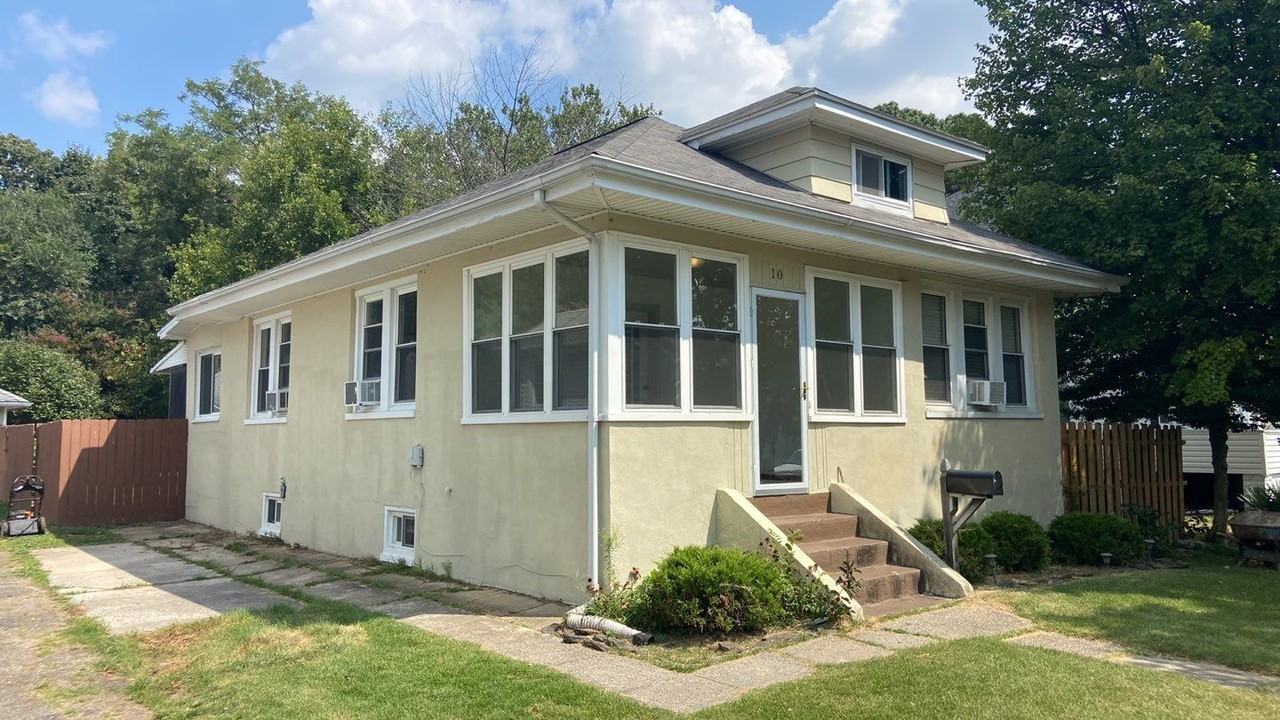 10 Ferdinand Ave - Photo 2 of 15