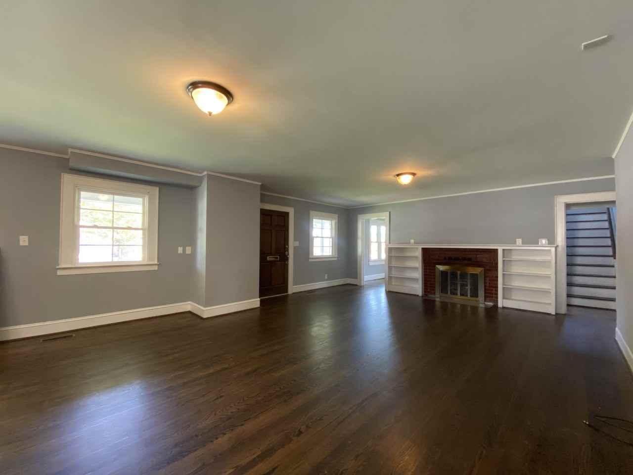 303 W Buford St - Photo 3 of 43