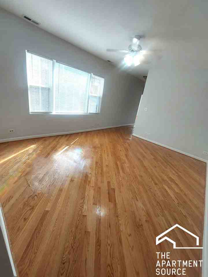 2507 N Leclaire Ave #2S - Photo 3 of 12