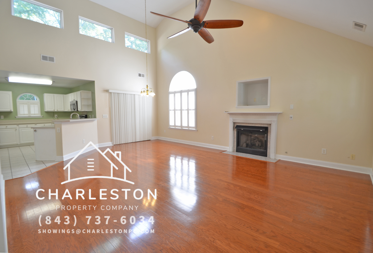 103 Glendale Ct - Photo 3 of 13