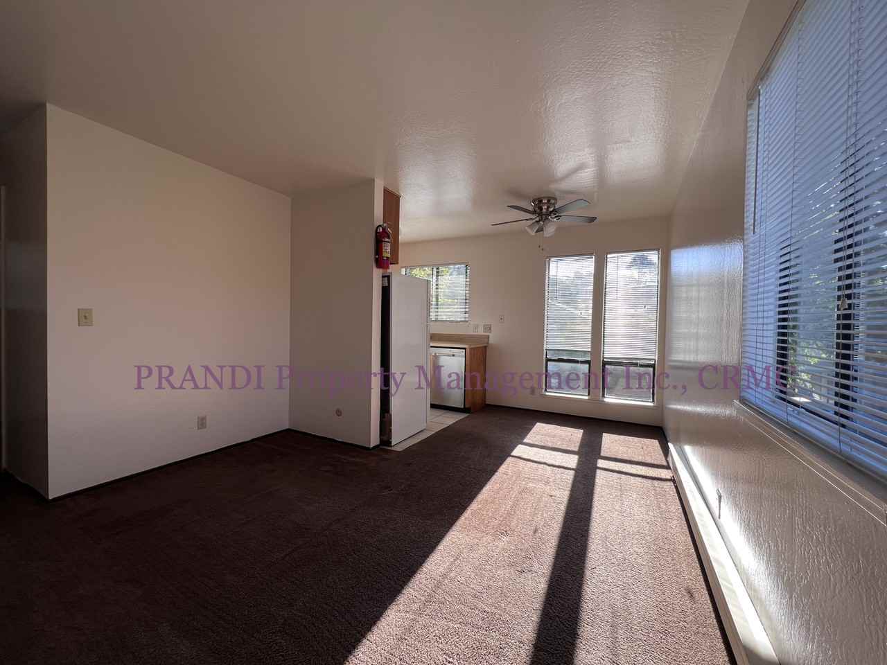 105 Park St - Photo 2 of 9