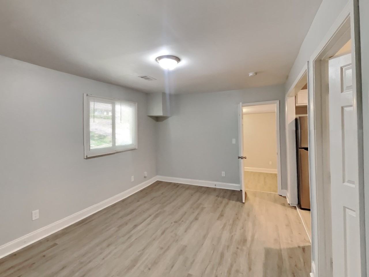 2972 1st Ave Sw - Photo 3 of 19