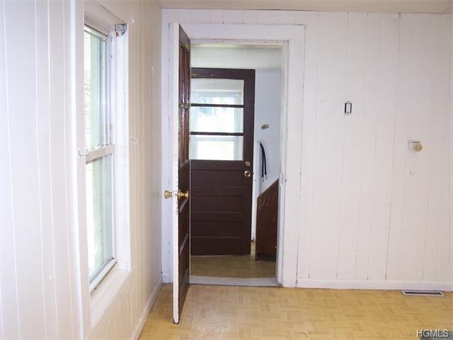 2 Watertower Ln - Photo 3 of 15