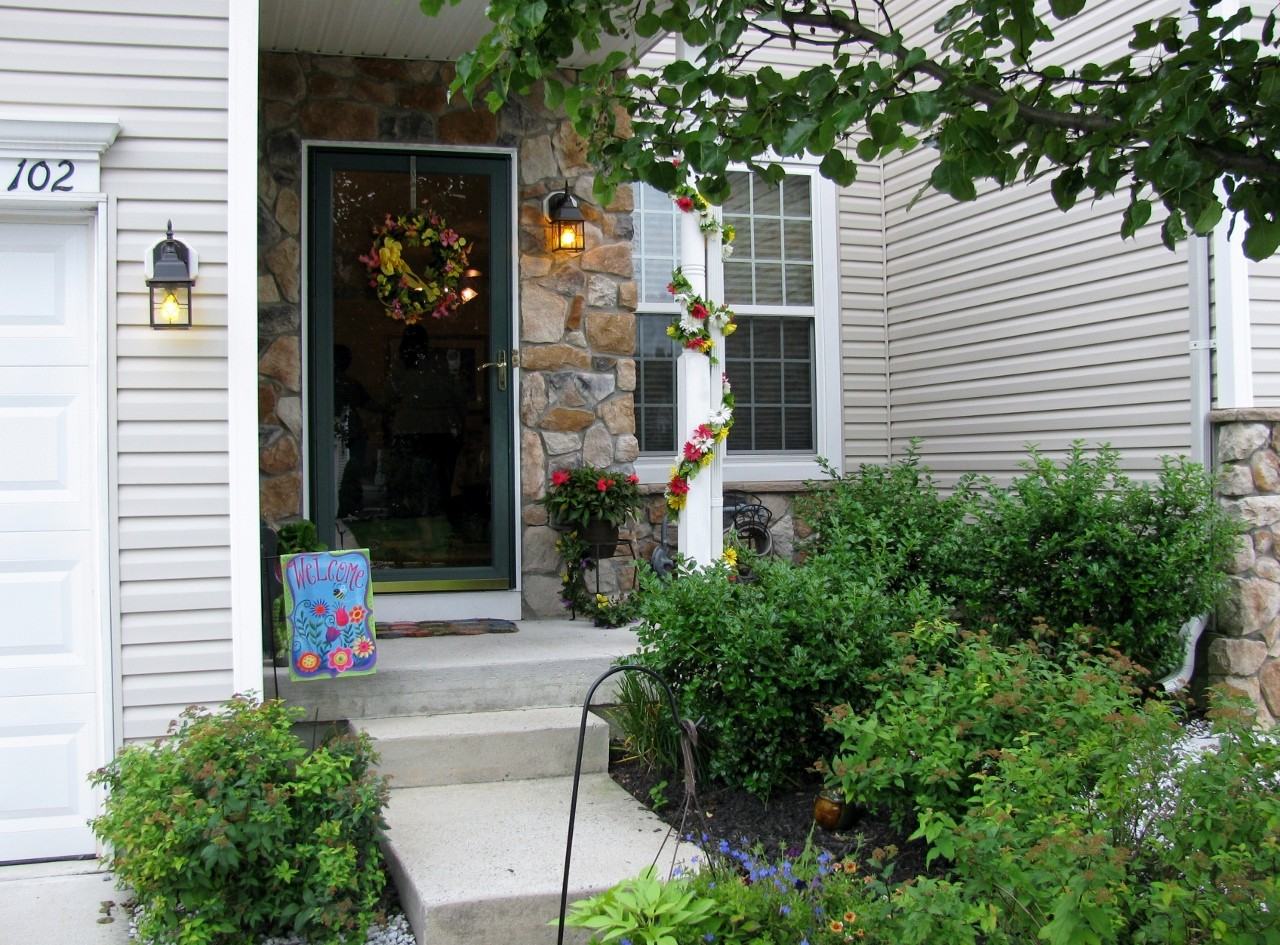 102 Cypress Ct - Photo 2 of 26