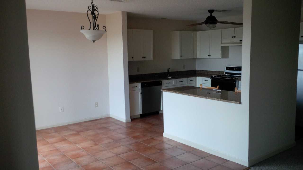 31 Riverview Ct - Photo 3 of 20