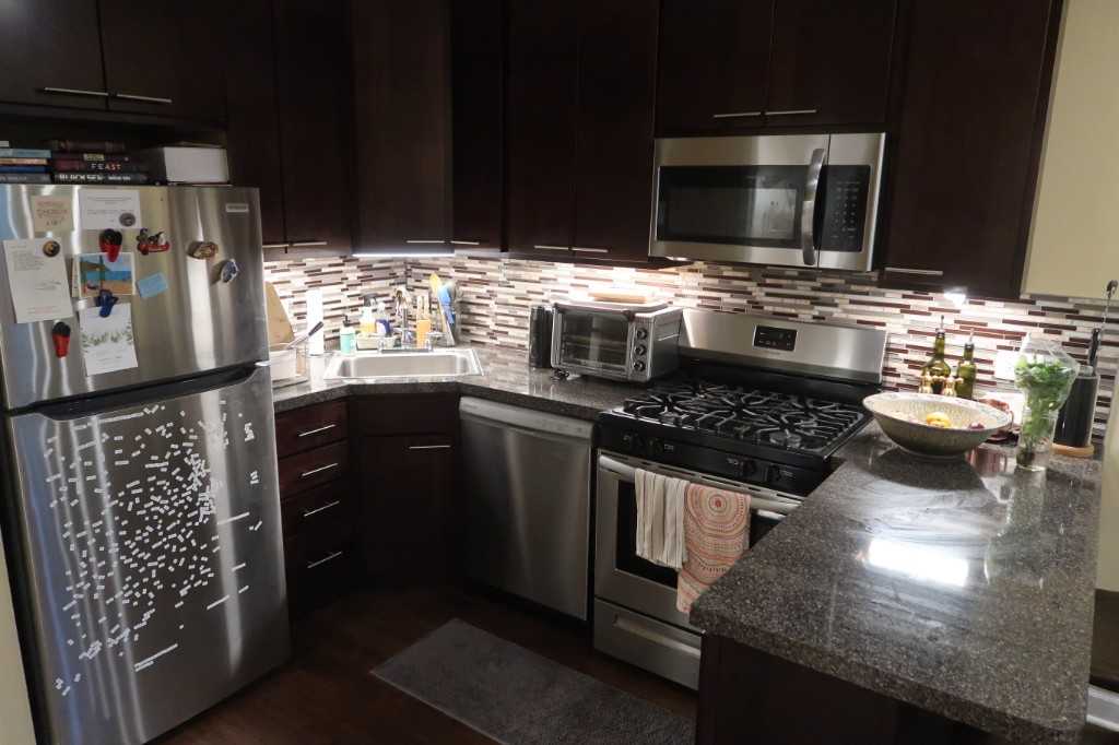 1425 N Bosworth Ave #1F