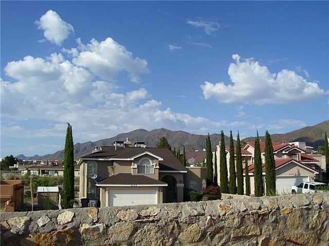 6136 Los Fuentes Dr - Photo 3 of 22