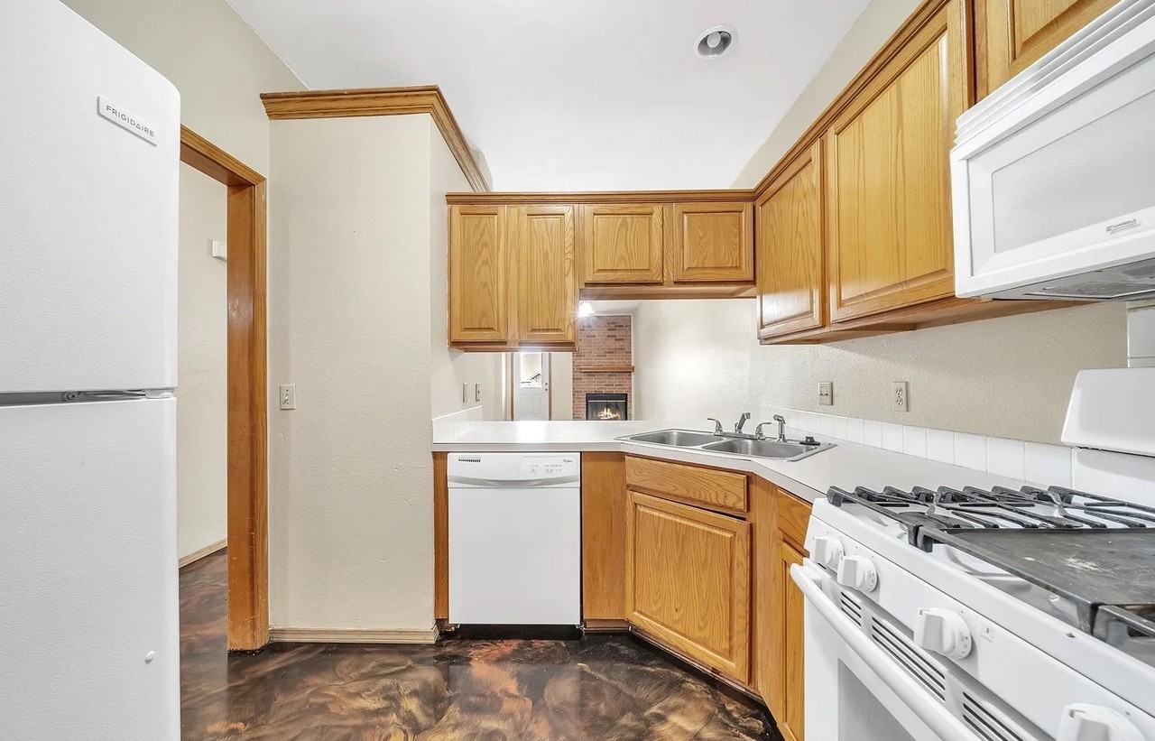 2407 N Glenwood Dr #1 - Photo 7 of 22