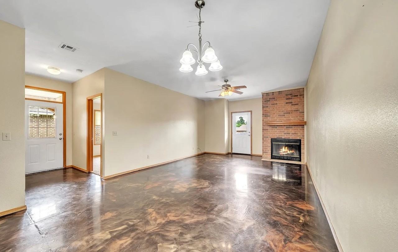 2409 N Glenwood Dr #2 - Photo 5 of 11