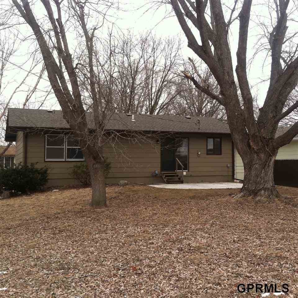 734 N 12th St - Photo 2 of 5