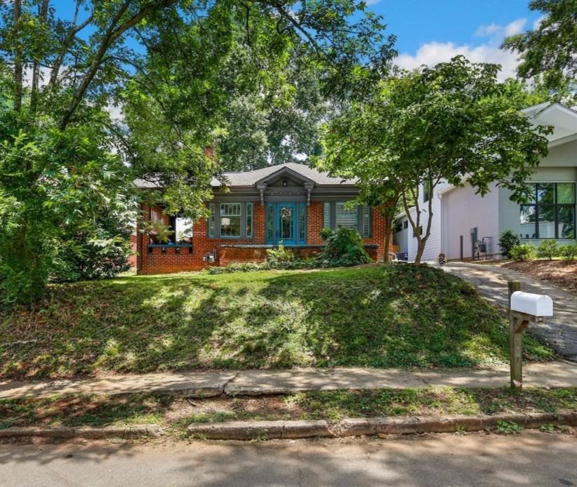 120 Cambridge Ave #NA - Photo 3 of 17