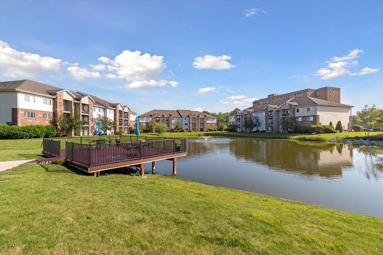 South Pointe - Photo 2 of 50