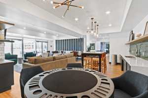 featured image of 9735 Oak St