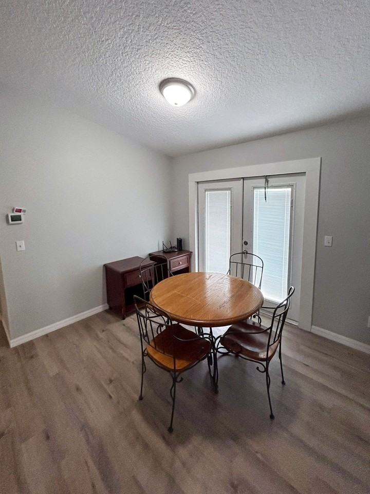 Rainbow Ln - Photo 6 of 9