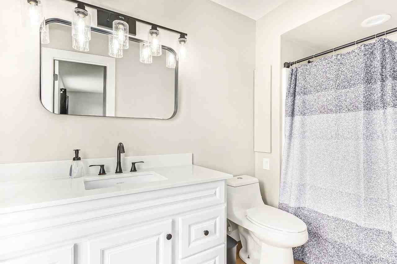 S Canton - Photo 5 of 9