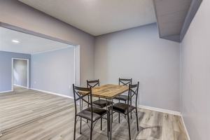 featured image of E Clifton St