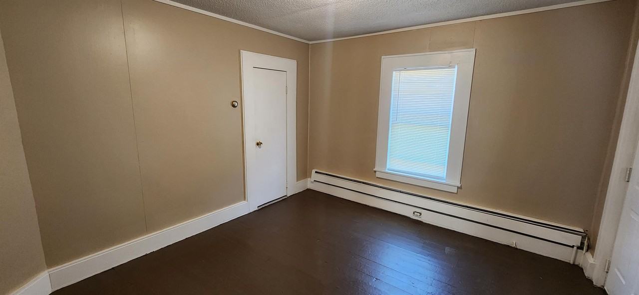 36 Maple Ave #36B - Photo 3 of 11