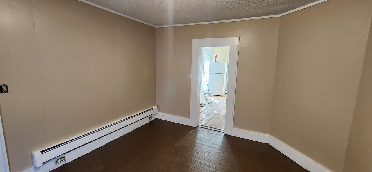 36 Maple Ave #36B - Photo 4 of 11