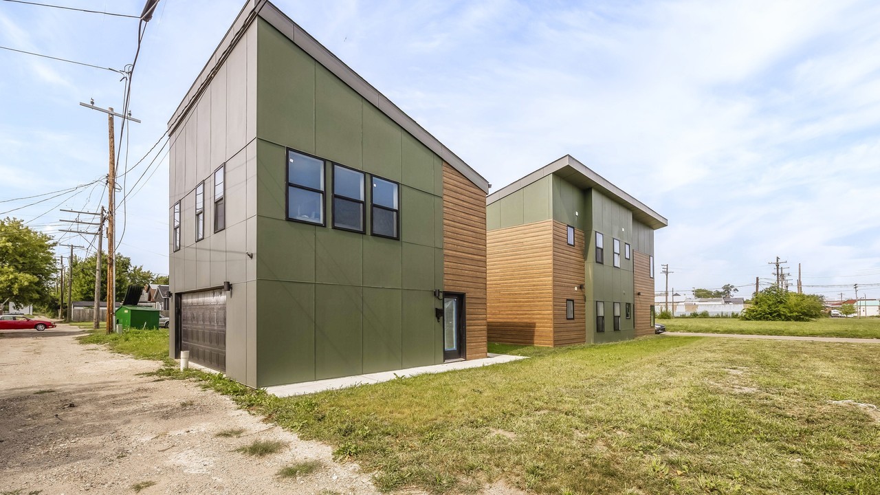 2623 Cochrane Street #B - Photo 2 of 12