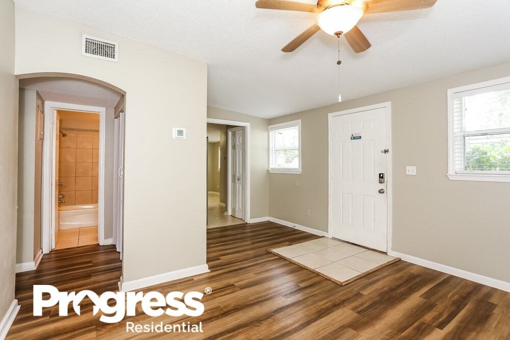 1923 Griflet Rd - Photo 3 of 16