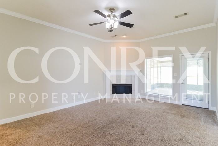 1813 Aspen Way - Photo 3 of 16