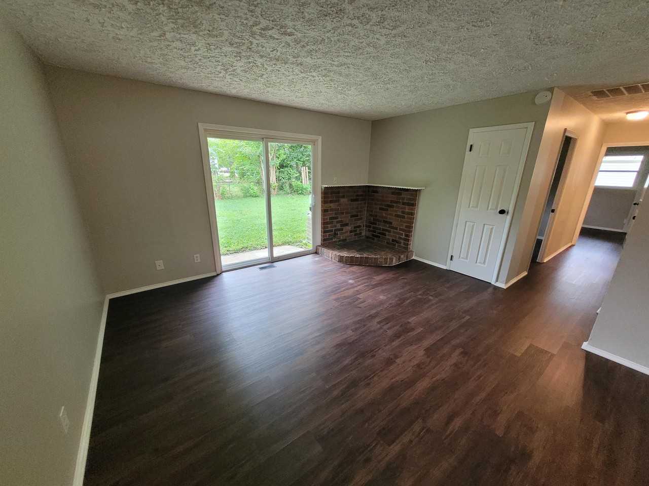 5707 Gateway Dr #1 - Photo 3 of 23