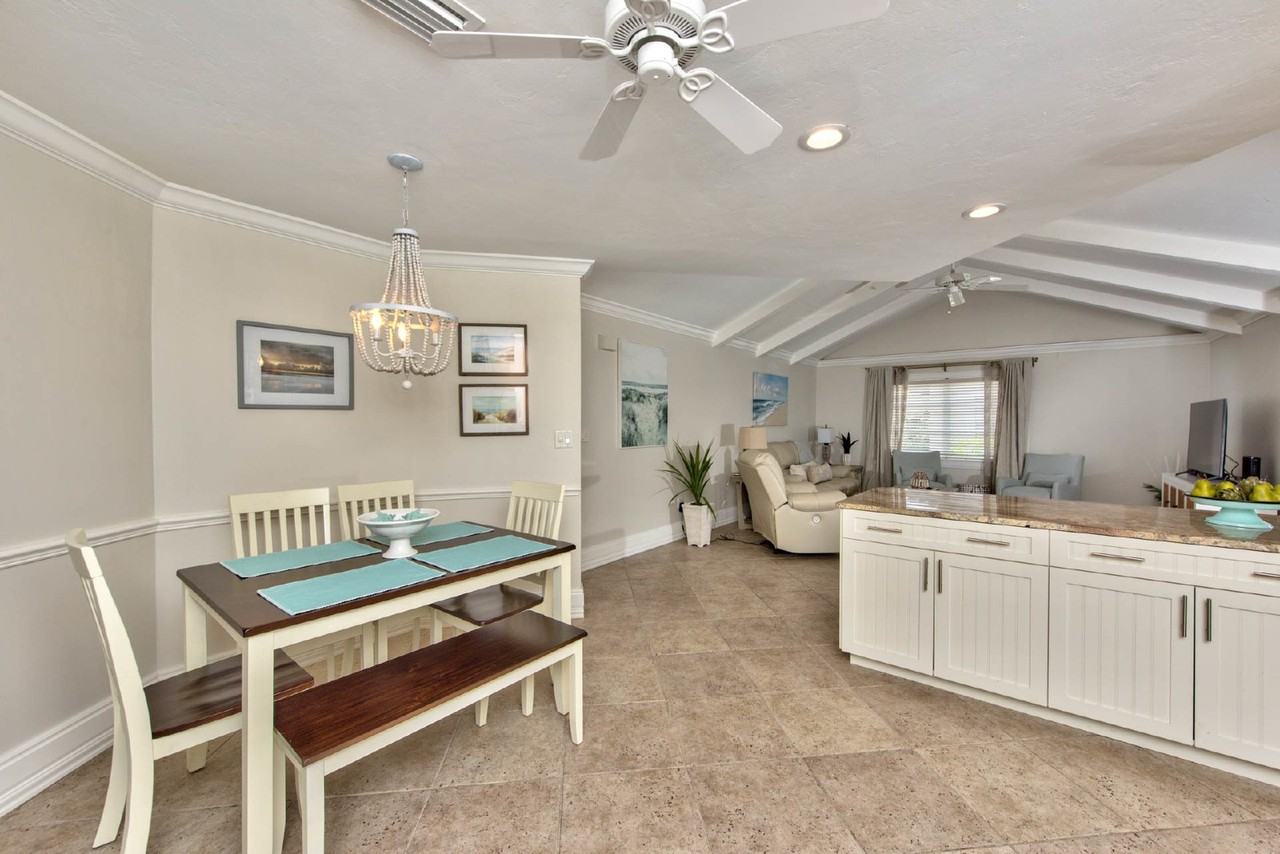 1614 Forest Lakes Boulevard - Photo 5 of 23