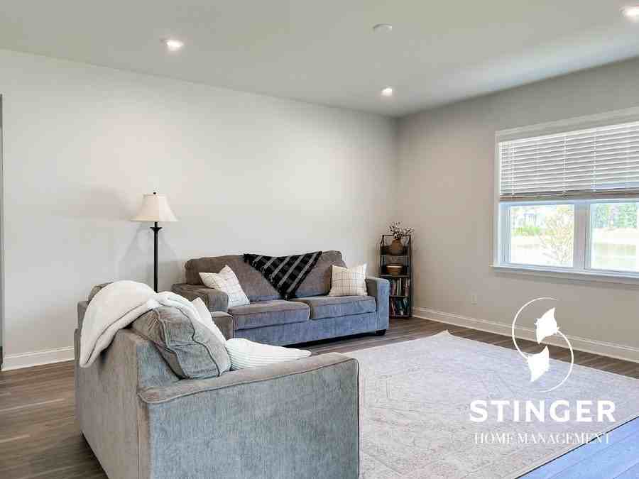 1207 Brackish Ct - Photo 3 of 18