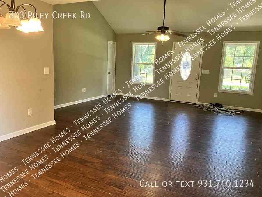 803 Riley Creek Rd - Photo 2 of 31