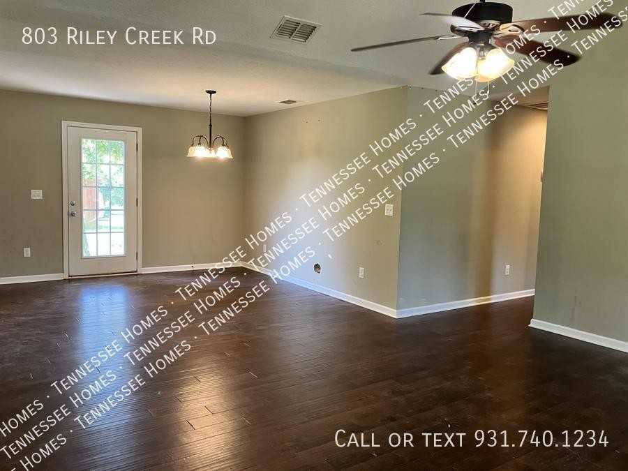 803 Riley Creek Rd - Photo 3 of 31