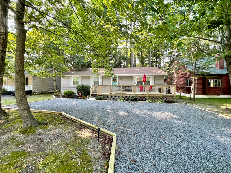 155 Ocean Pkwy - Photo 2 of 22