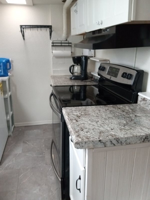 4728 Tiemann Ave - Photo 2 of 8