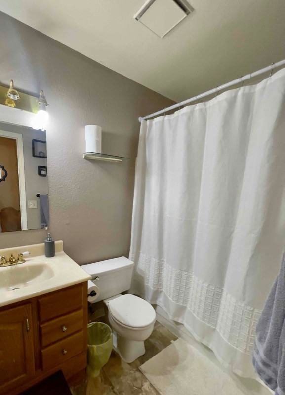 151 Regency Blvd - Photo 3 of 12